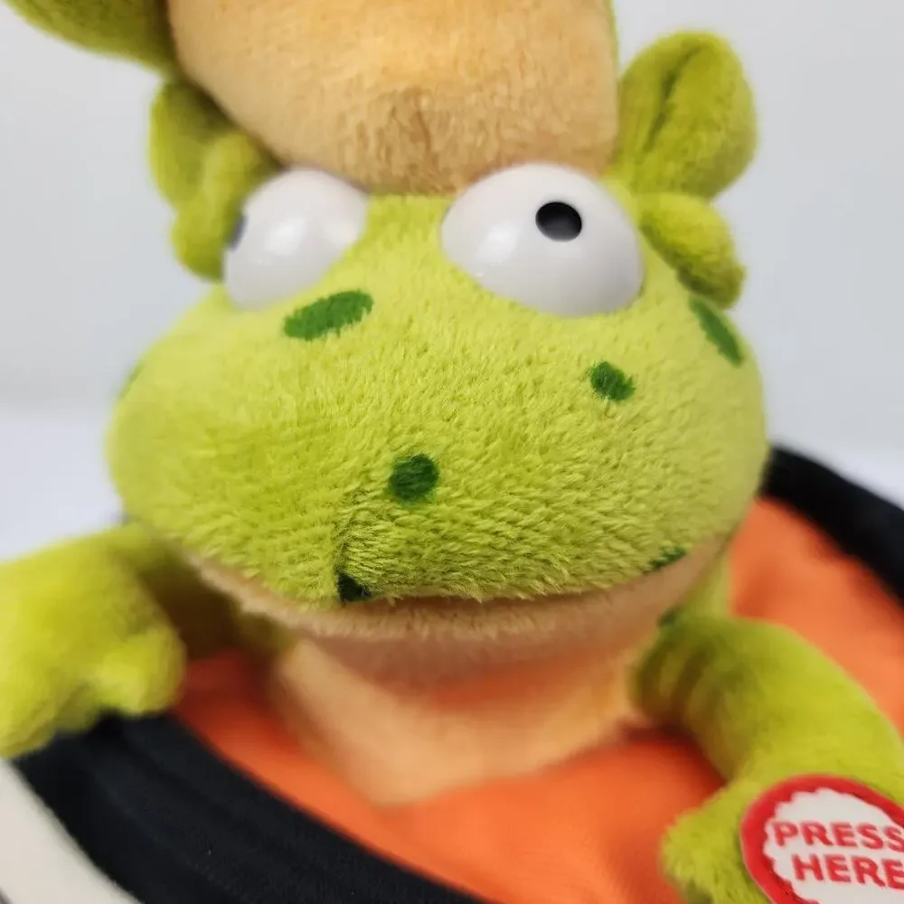 Hallmark Animated Halloween Trembling Toads Stew Pot Singing Lighted Frogs Plush